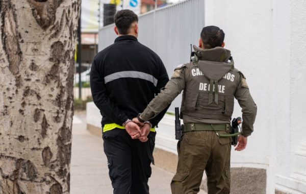 Conductor de micro fue detenido por manejar bajo los efectos de la cocaína en Quilpué