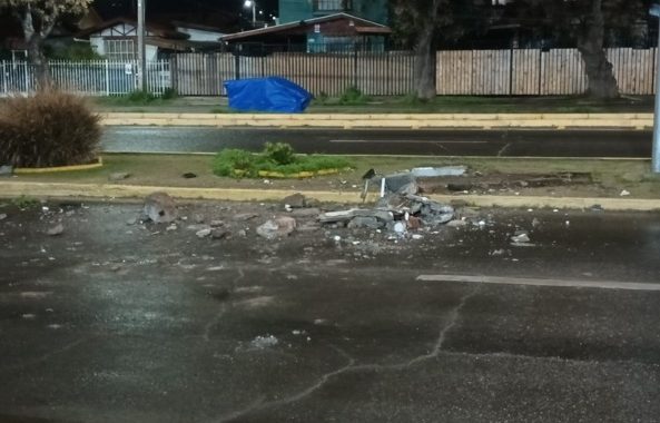 Presentan denuncia ante Fiscalía por destrucción de memorial dedicado a detenidos desaparecidos en Quilpué